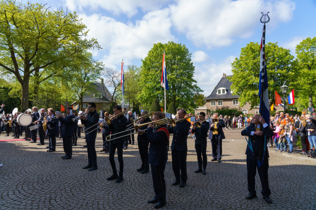 Koningsdag Vught - Raadhuis (11)