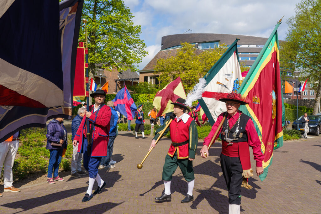 Koningsdag Vught - Raadhuis (15)