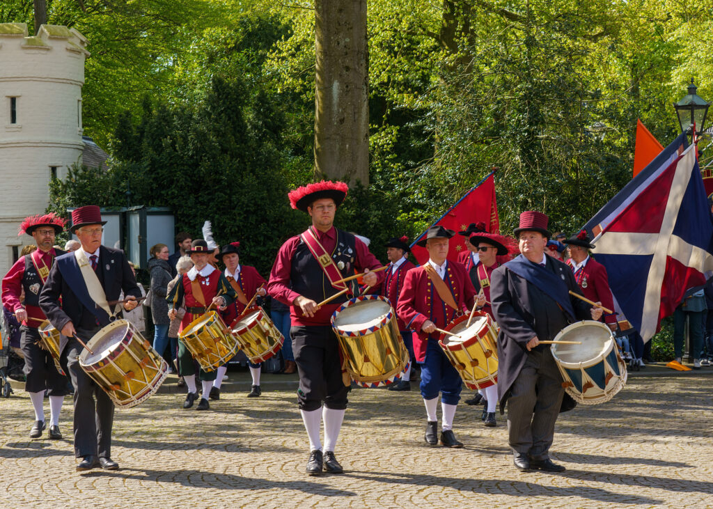 Koningsdag Vught - Raadhuis (17)