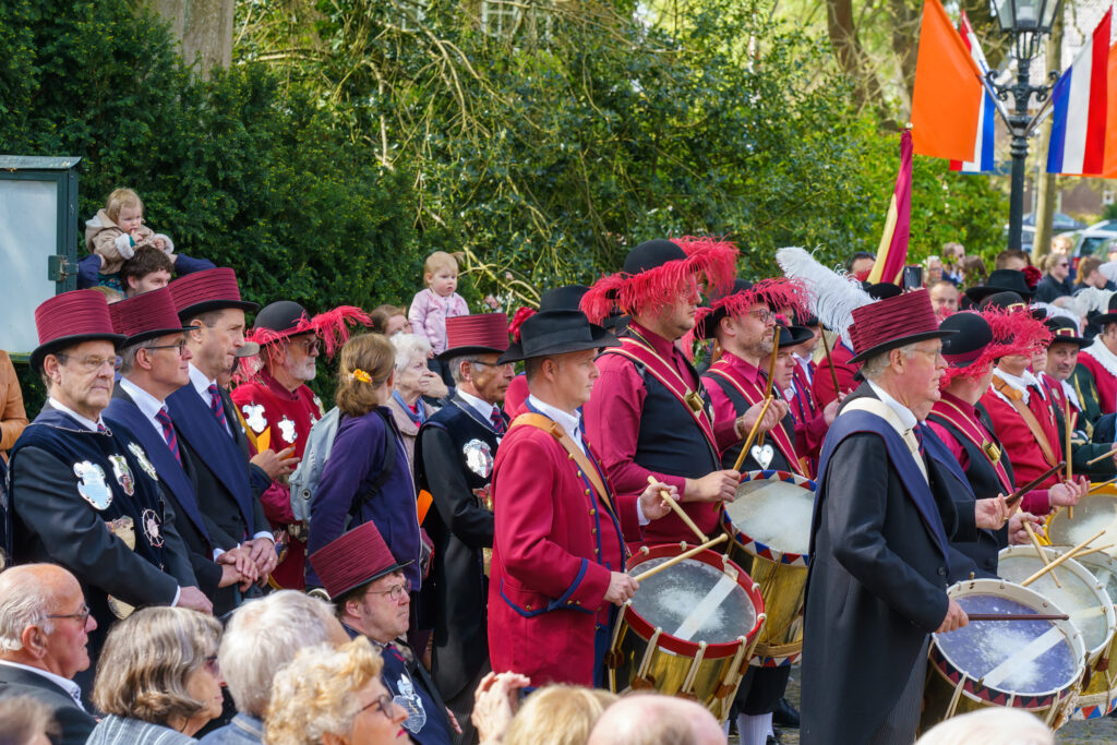 Koningsdag Vught - Raadhuis (21)