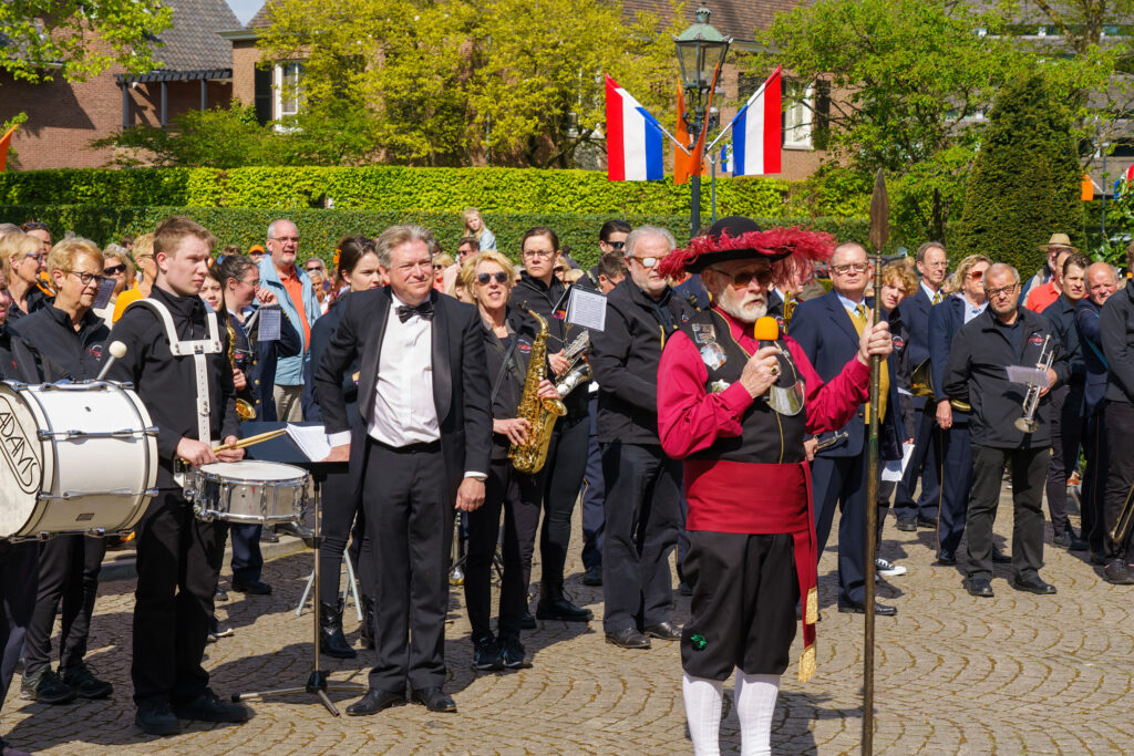 Koningsdag Vught - Raadhuis (28)