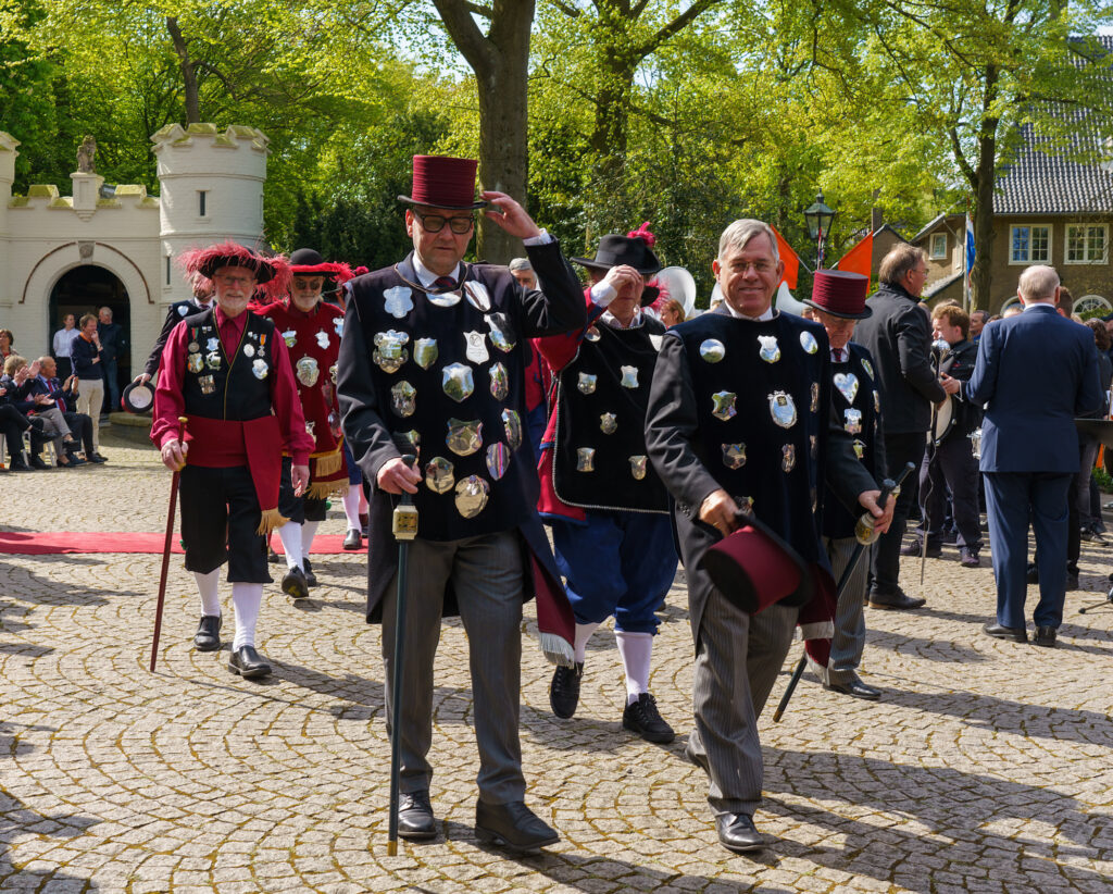 Koningsdag Vught - Raadhuis (33)