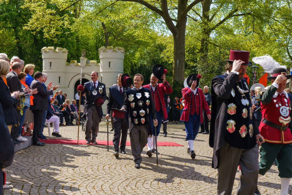 Koningsdag Vught - Raadhuis (34)