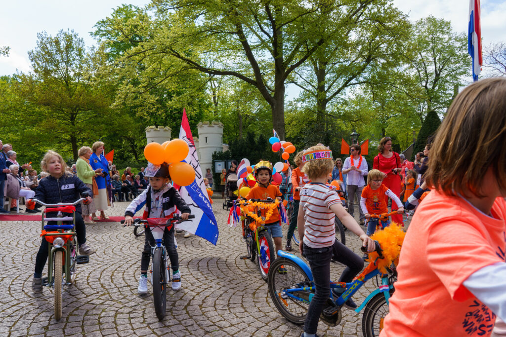 Koningsdag Vught - Raadhuis (62)