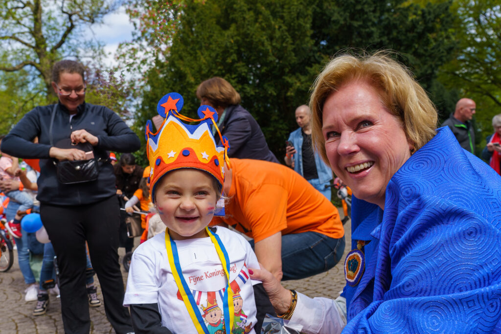 Koningsdag Vught - Raadhuis (75)