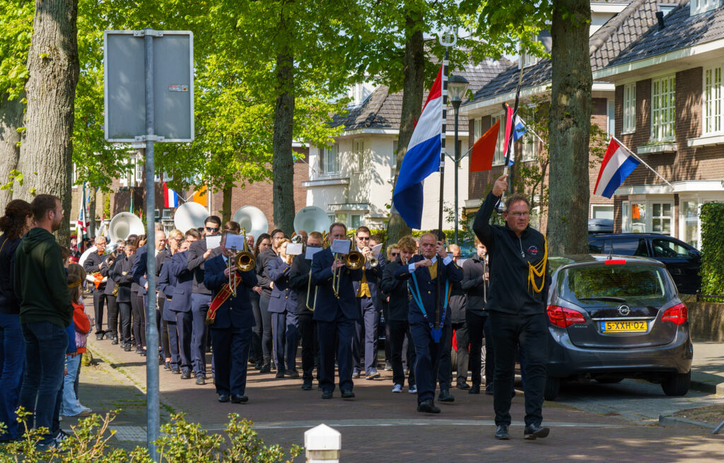 Koningsdag Vught - Raadhuis (8)